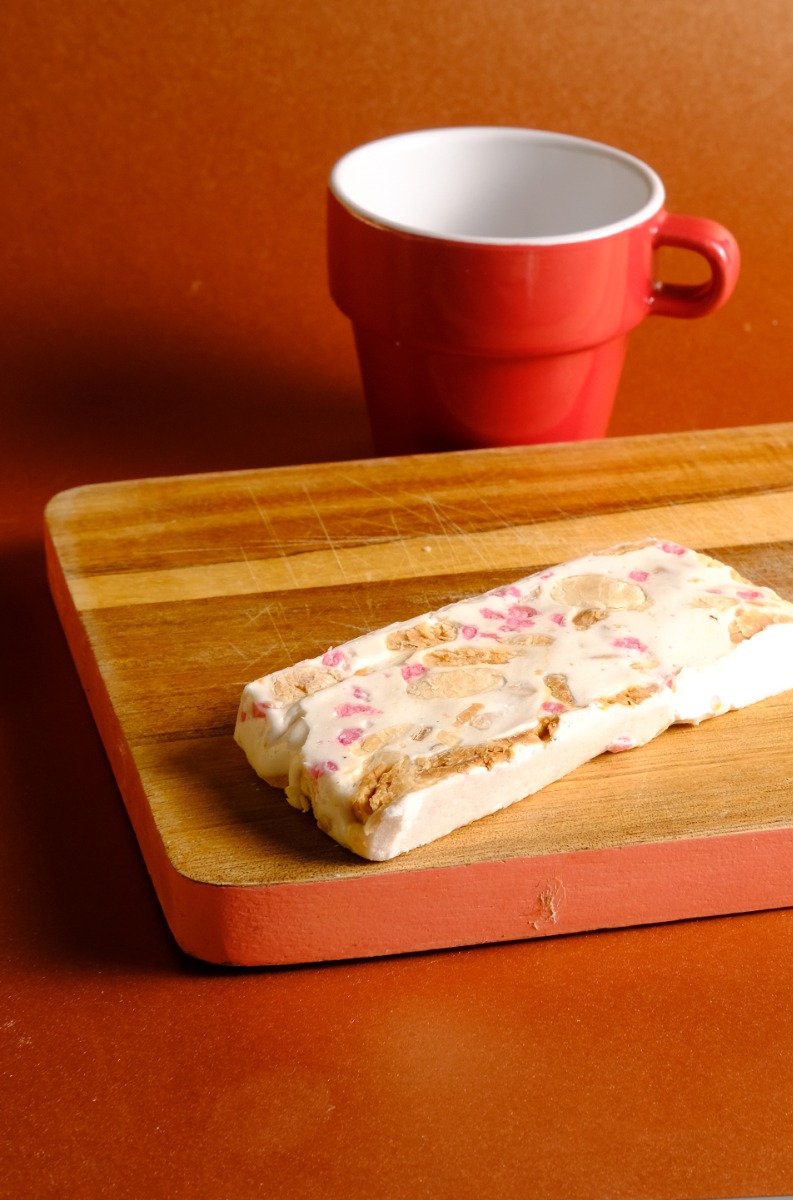 Nougat à la rose barre 50g